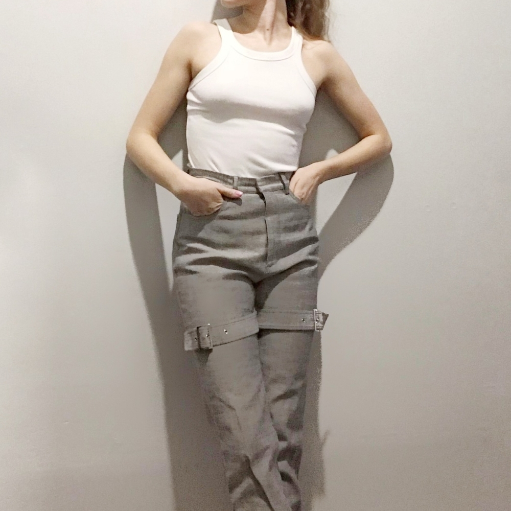 Grey pants with silver buckles